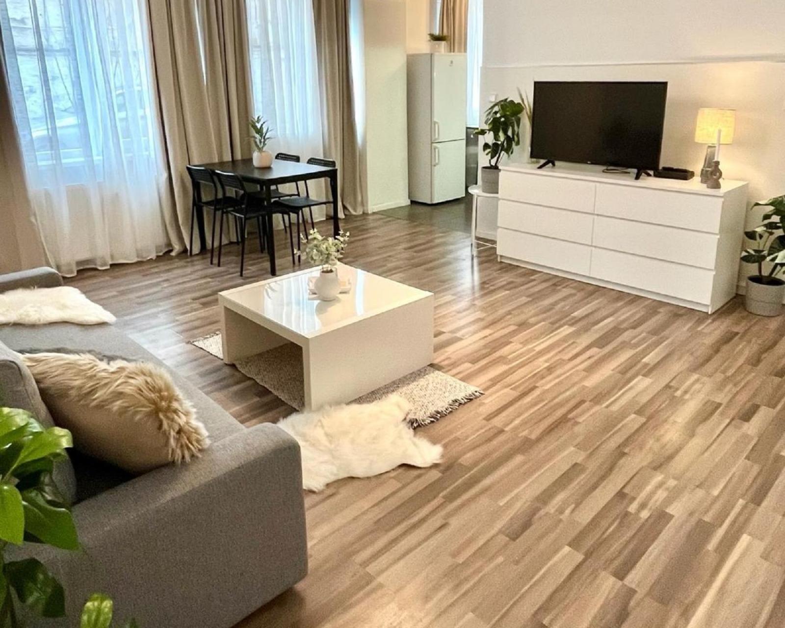 Apartment Adele - Old Town ブラチスラヴァ エクステリア 写真