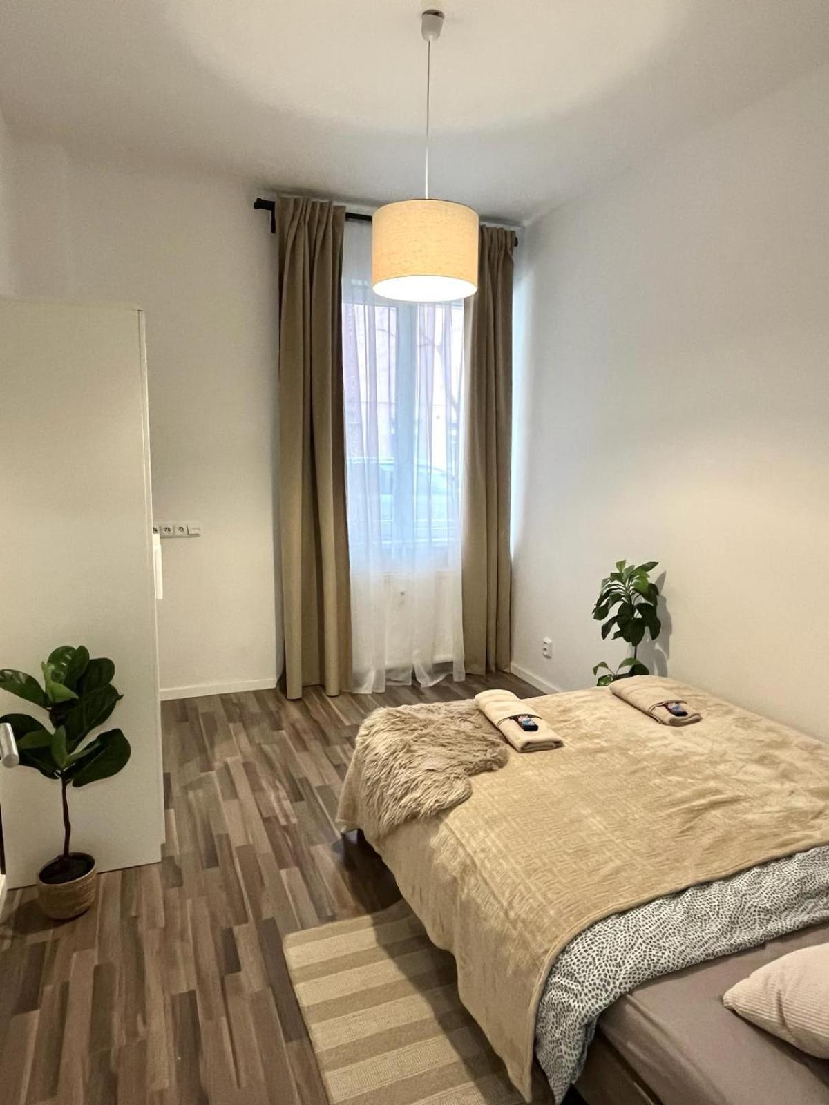 Apartment Adele - Old Town ブラチスラヴァ エクステリア 写真